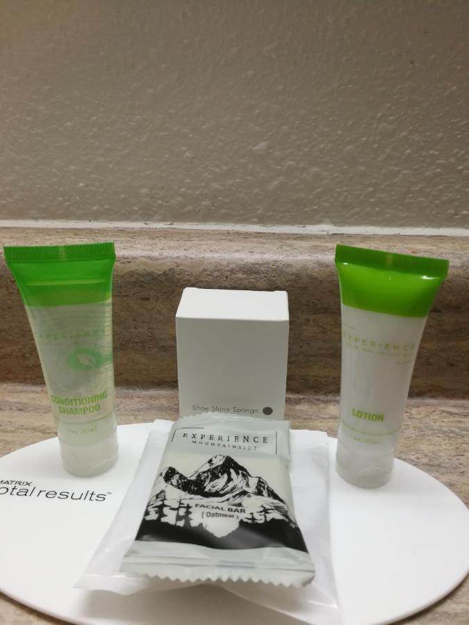 Westlake Inn ストラスモア エクステリア 写真